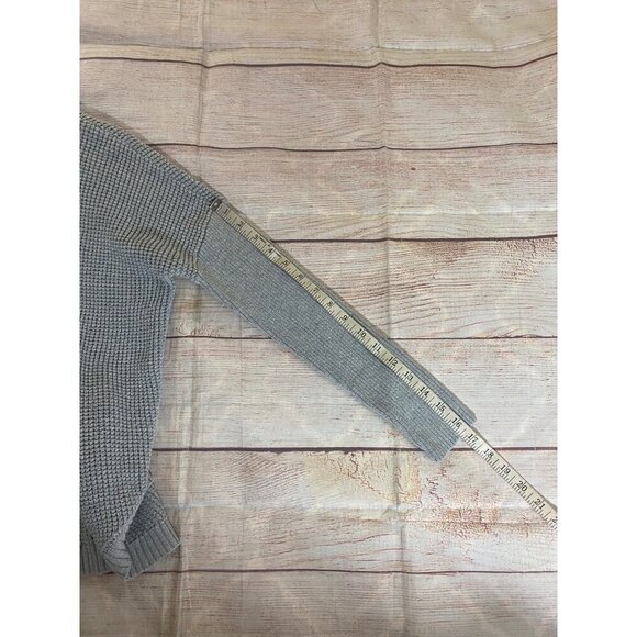 Michael Kors Women's Grey Textured Turtle Neck Long Sleeve Sweater - Medium - Picture 9 of 10